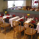 Saechsisches Haus - & Restaurant Berggiesshübel