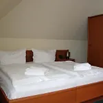 Saechsisches Haus - & Restaurant ホテル