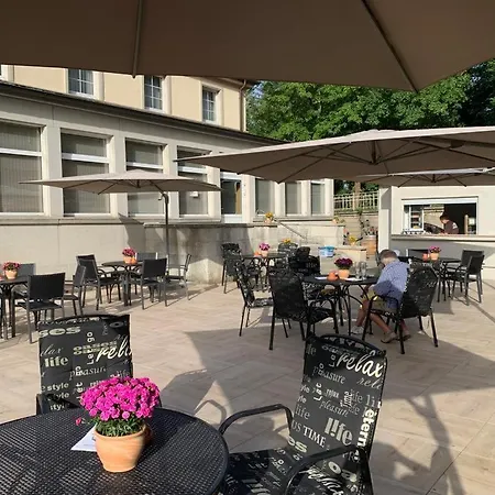 Hotel Saechsisches Haus - Hotel & Restaurant 3*