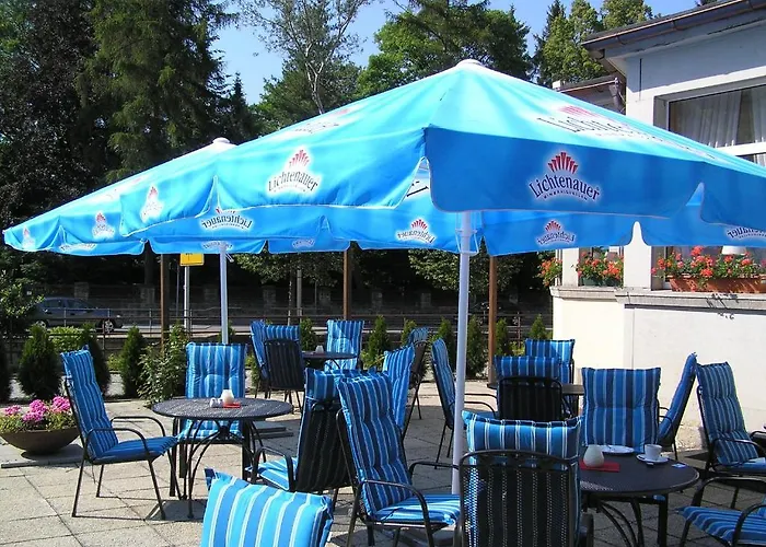 Saechsisches Haus - Hotel & Restaurant Berggiesshübel